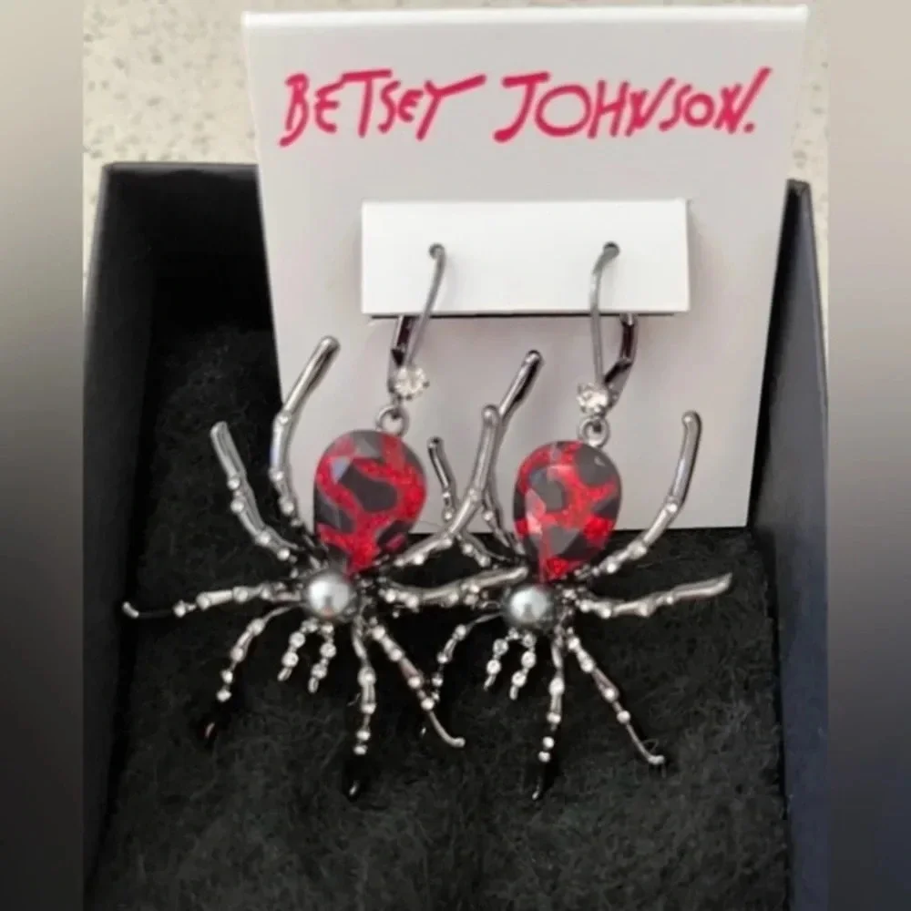 BETSEY JOHNSON SET 4-Piece Halloween Spider Bracelet Necklace Ring Earrings NWT